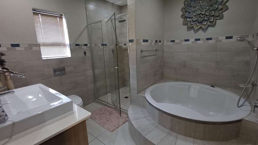 To Let 2 Bedroom Property for Rent in Monte Christo Western Cape